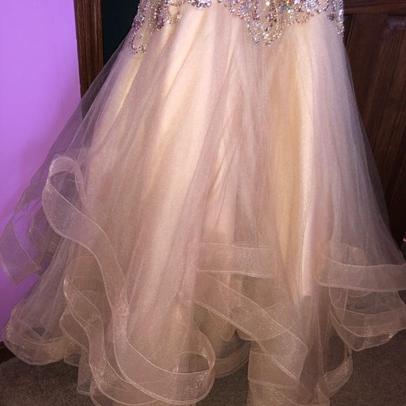 Prom dress - Picture 5 of 8